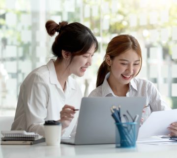 konsultan aktuaria dan aktuaris perusahaan